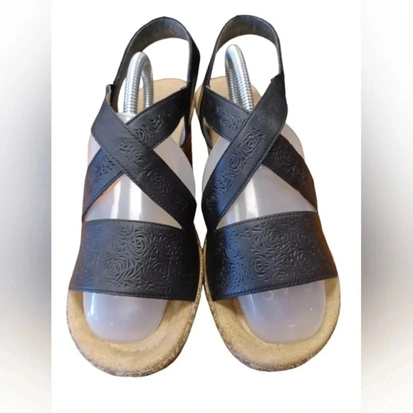 Riekers Wedge Heel  Black Embossed Strappy Leather Sandals Size 41 - Picture 3 of 6